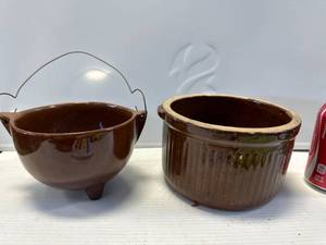 Spurce Craft Pottery Bowl & Ribbed Dish