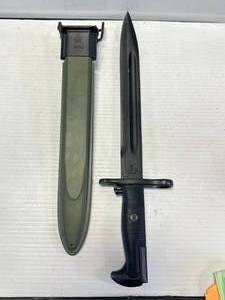 Knife (very sharp) with Metal Locking Sheath 14 Inch Long