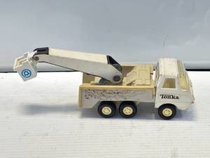 1979 Tonka Bell Telephone Lift Truck