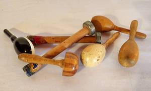 lot 217 image: Vintage SewingDarning Choices