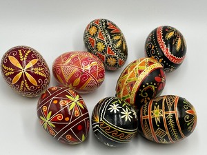 lot 54 image: Collection of Ukrainian Pysanky Painted Eggs