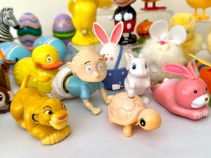 lot 89 image: Collection of Fun Wind Up Toys
