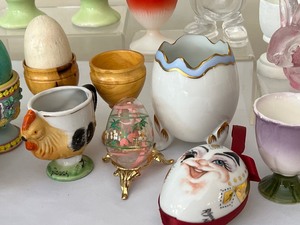 lot 90 image: Variety of Decorative Eggs and Holders