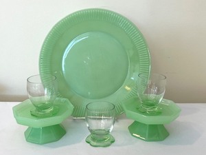 lot 104 image: Jadeite Plates and Candle Holders