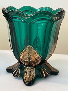 lot 102 image: Antique Emerald Green Northwood Regent Creamer and Spooner
