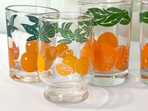 lot 106 image: Vintage Juice Pitcher and Juice Glasses