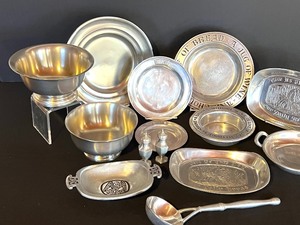 lot 133 image: Variety of Vintage Pewter Items