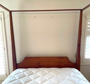 lot 236 image: Gorgeous Four Post Queen Bed