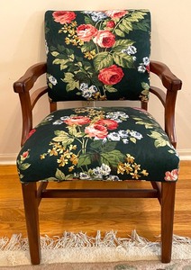 lot 247 image: Vintage Floral Upholstered Chair