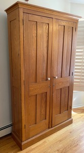 lot 16 image: Vintage Wooden Double Door Cabinet with Shelves