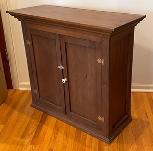 lot 273 image: Vintage WoodenTwo Door Cabinet with Shelves