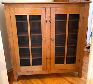 lot 15 image: Vintage Pie Safe Cabinet with Screened Doors and Sides