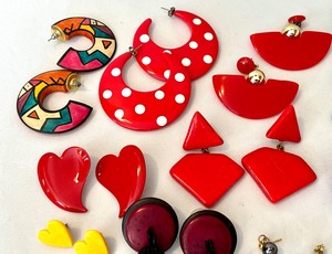 lot 159A image: Fun Retro 1980s Earrings