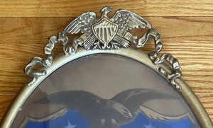 lot 292 image: Vintage Patriotic Framed Photo of a Solider with Curved Glass