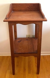 lot 290 image: Vintage Wooden Accent Table