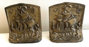 lot 320 image: Vintage Brass Ship Themed Bookends
