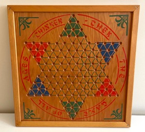 lot 322 image: Vintage Chinese Checkers Game