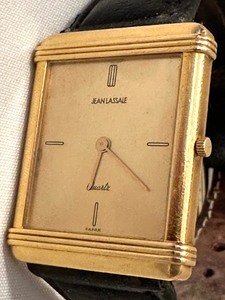 lot 28 image: Vintage 18k Jean Lasalle Watch