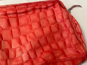lot 192 image: Fun Retro Clutch by Carol M Studio