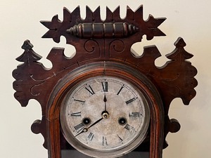 lot 31 image: Vintage Jacots Regulator Clock