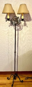 lot 25 image: Vintage Metal Dragon Motif Floor Lamp