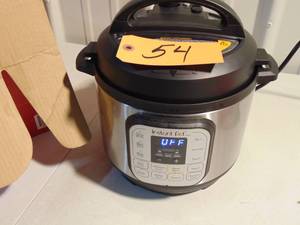 Instant Pot Duo 7-in-1 Electric Pressure Cooker