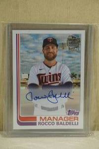 lot 164 image: 2021 Topps Archives Rocco Baldelli #FFA-RB Signed Baseball Card