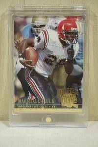 lot 207 image: 1994 Fleer Ultra Marshall Faulk #133 Rookie Football Card