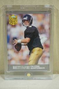 lot 208 image: 1991 Fleer Ultra Brett Favre #283 Rookie Football Card