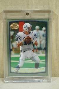 lot 224 image: 1999 Topps Peyton Manning #300 Football Card