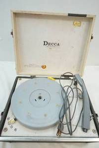 lot 6 image: Vintage Decca record player