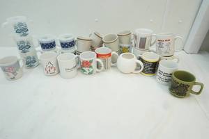 lot 27 image: cups