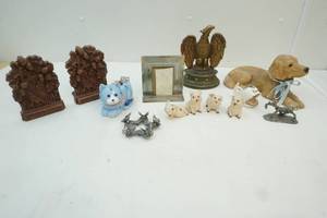 lot 38 image: dog statue