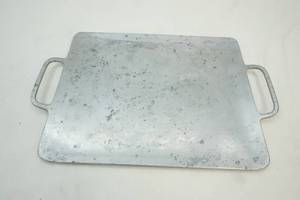 lot 42 image: pan