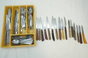 lot 51 image: silverware
