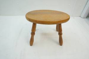lot 52 image: wood stool