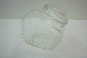 lot 62 image: cookie jar