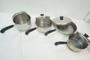 lot 69 image: Revere Ware pans