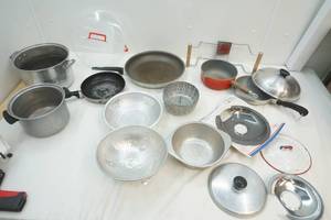 lot 72 image: cookware