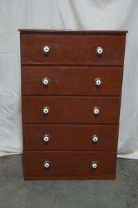 lot 117 image: dresser