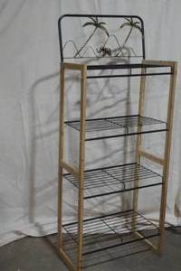 lot 139 image: metal rack