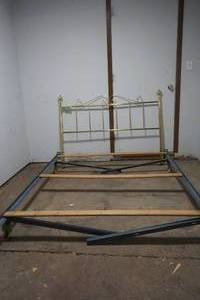 lot 144 image: bed frame
