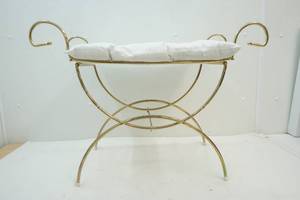 lot 170 image: dressing table seat