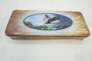 lot 226 image: Wildlife Collection knife