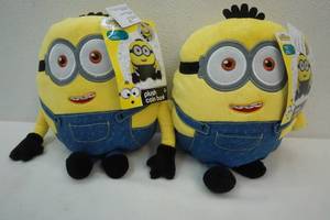 lot 230 image: Minions coin bank