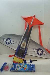 lot 232 image: Thunderbolt Kite