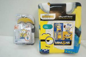 lot 239 image: Minion throw, jumping minion