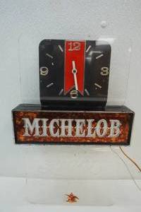 lot 250 image: Michelob clock light