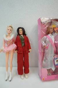lot 271 image: barbies