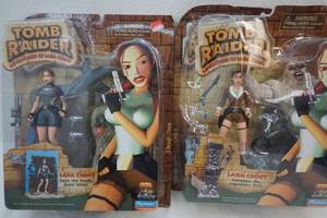 lot 275 image: Tomb Raider action figures